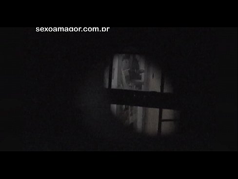 ❤️ Blondie wird heimlich von einem Voyeur aus der Nachbarschaft gefilmt, der sich hinter Hohlblocksteinen versteckt ️  Sex bei de.porn-mz.ru ﹏